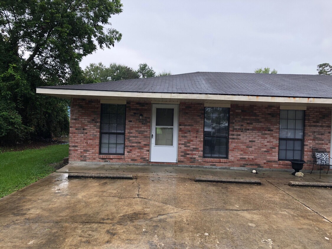 13368 Berry Bowl Rd, Independence, LA 70443 House Rental in