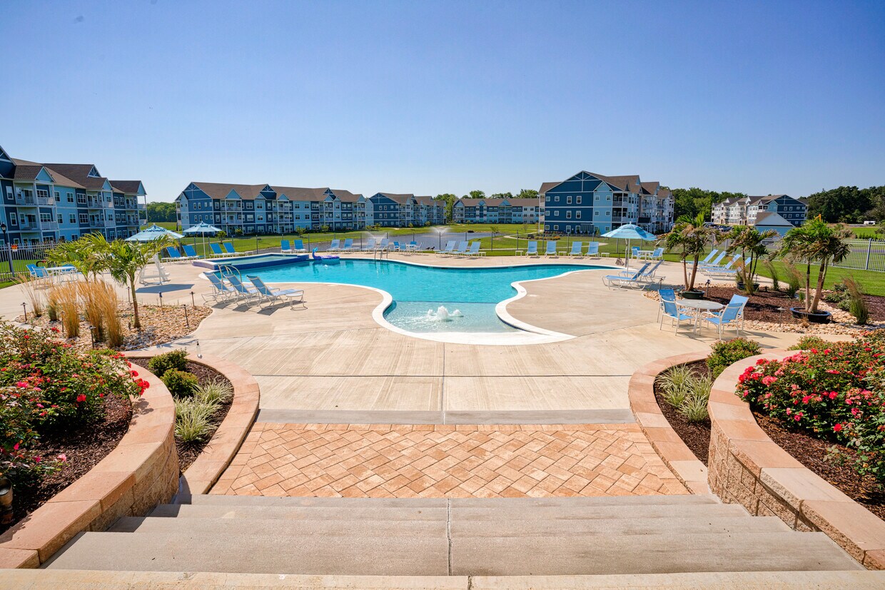 Oceans East Luxury Apartment Homes Apartments 9800 Shore Break Ln