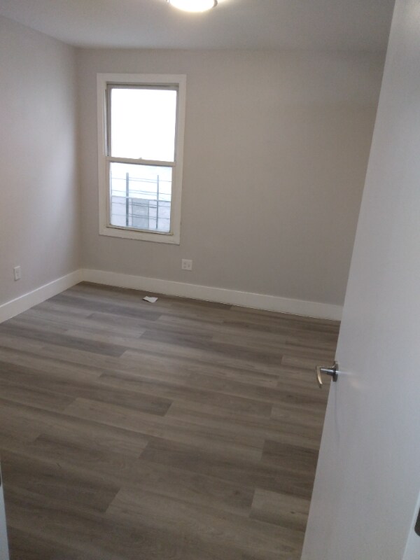 52 Poplar St Unit 7, Yonkers, NY 10701 Room for Rent in Yonkers, NY