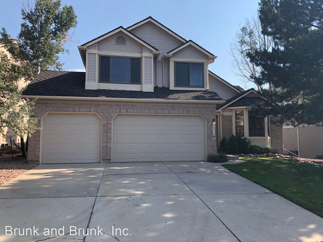 Primary Photo - 5 br, 3.5 bath House - 2340 Kittridge Avenue