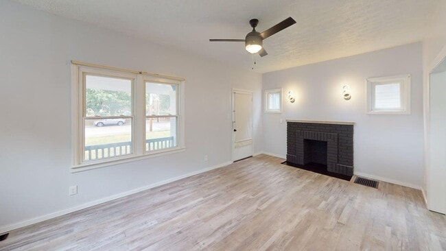 Photo - 6232 Montgomery Rd House