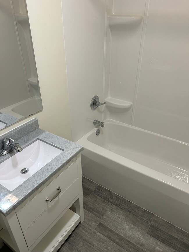 Bathroom - 516 14th Ave