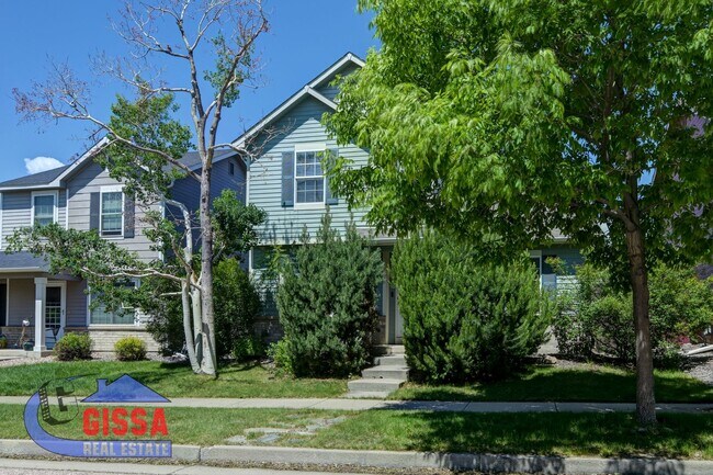 Foto del edificio - Cute home with engineered hardwood flooring throughout is available now!