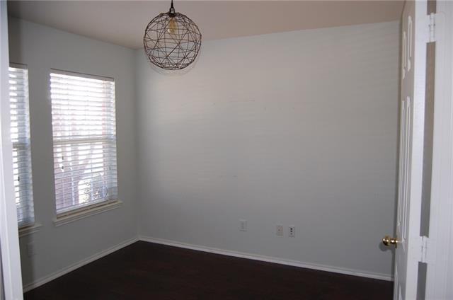 Foto del edificio - 5313 Comanche Wells Dr