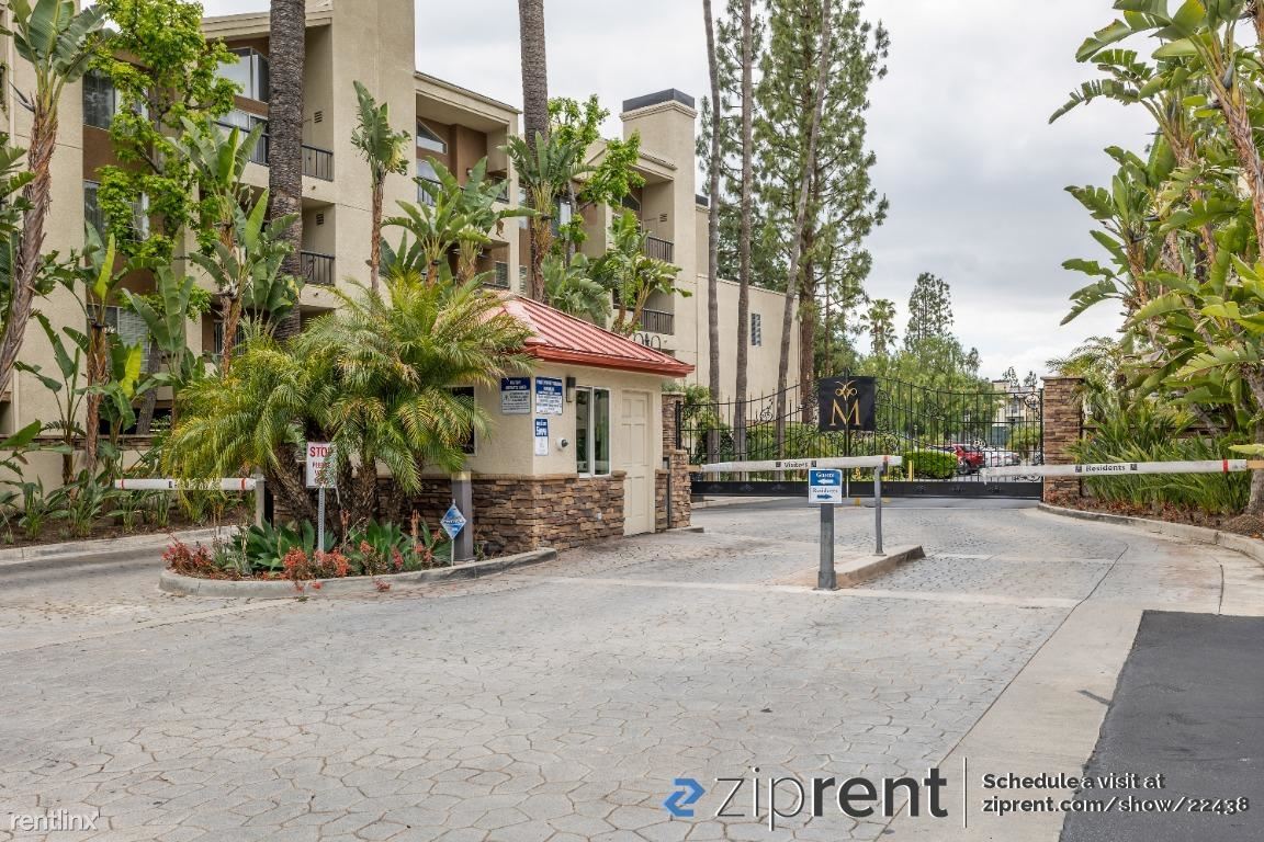 Foto principal - 1 br, 1 bath Condo - 5545 Canoga Ave, Wood...