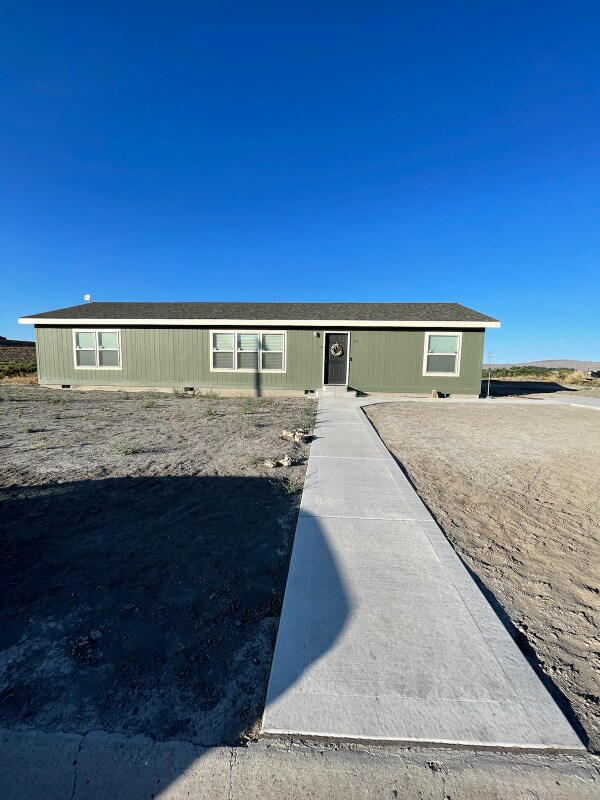 Primary Photo - 115 Ash Dr