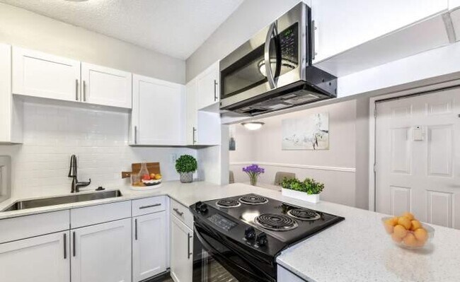 Building Photo - 1 bedroom in Sandy Springs GA 30350
