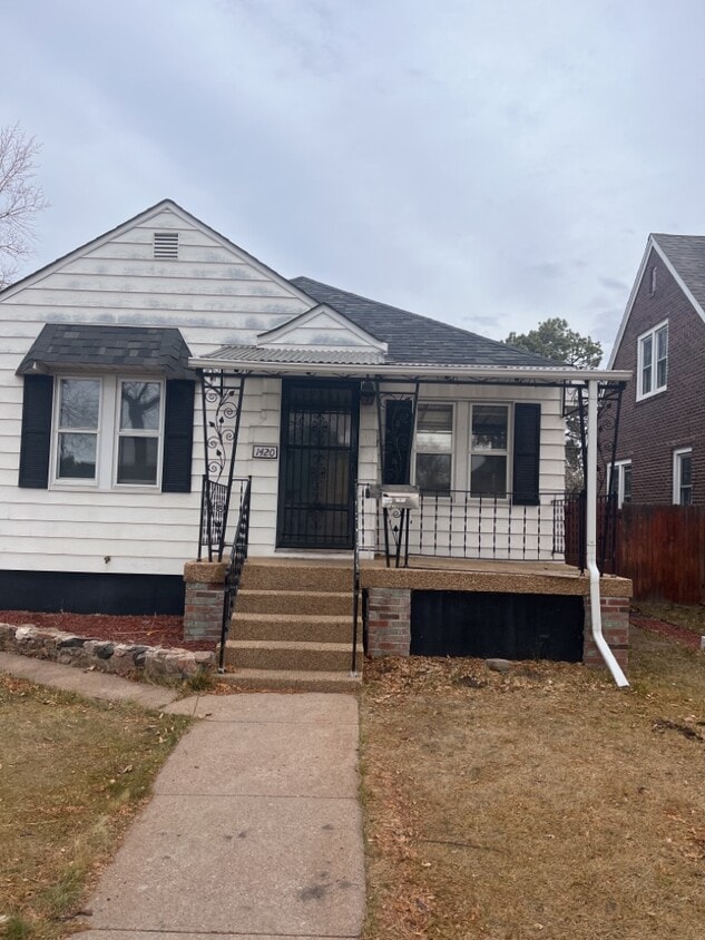 Foto principal - 1420 W 32nd St