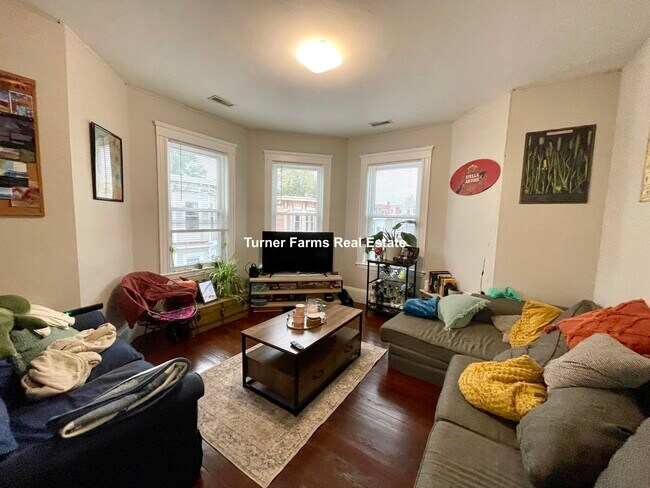 Foto del edificio - 724 Parker St