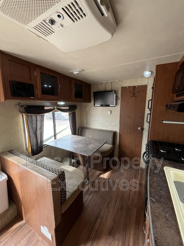 Foto del edificio - 3425 E Benson Hwy