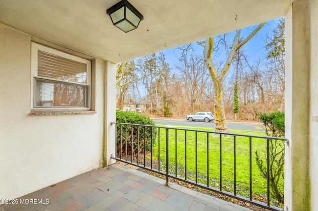 Foto del edificio - 2137 8th Ave