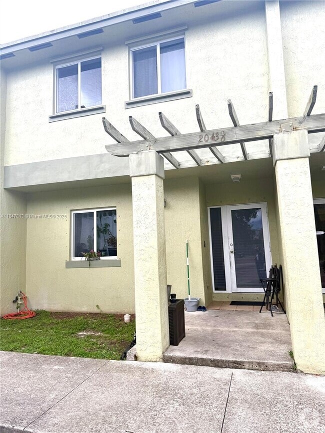 Building Photo - 20439 NW 15th Ave