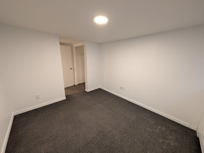 Photo du bâtiment - 324 Laurier Ave E