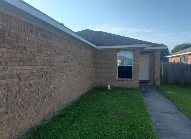 Foto del edificio - 14927 Diamond Way