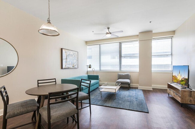 Foto del edificio - 925 Common St