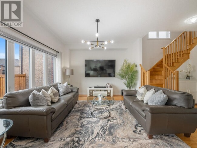 Building Photo - 1226 Corby Wy