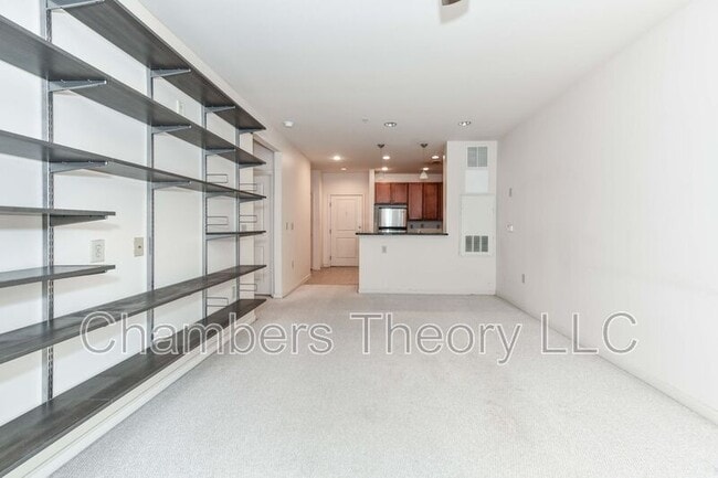 Foto del edificio - 2665 Prosperity Ave