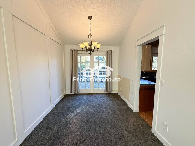 Foto del edificio - 4850 Fairlawn Ct