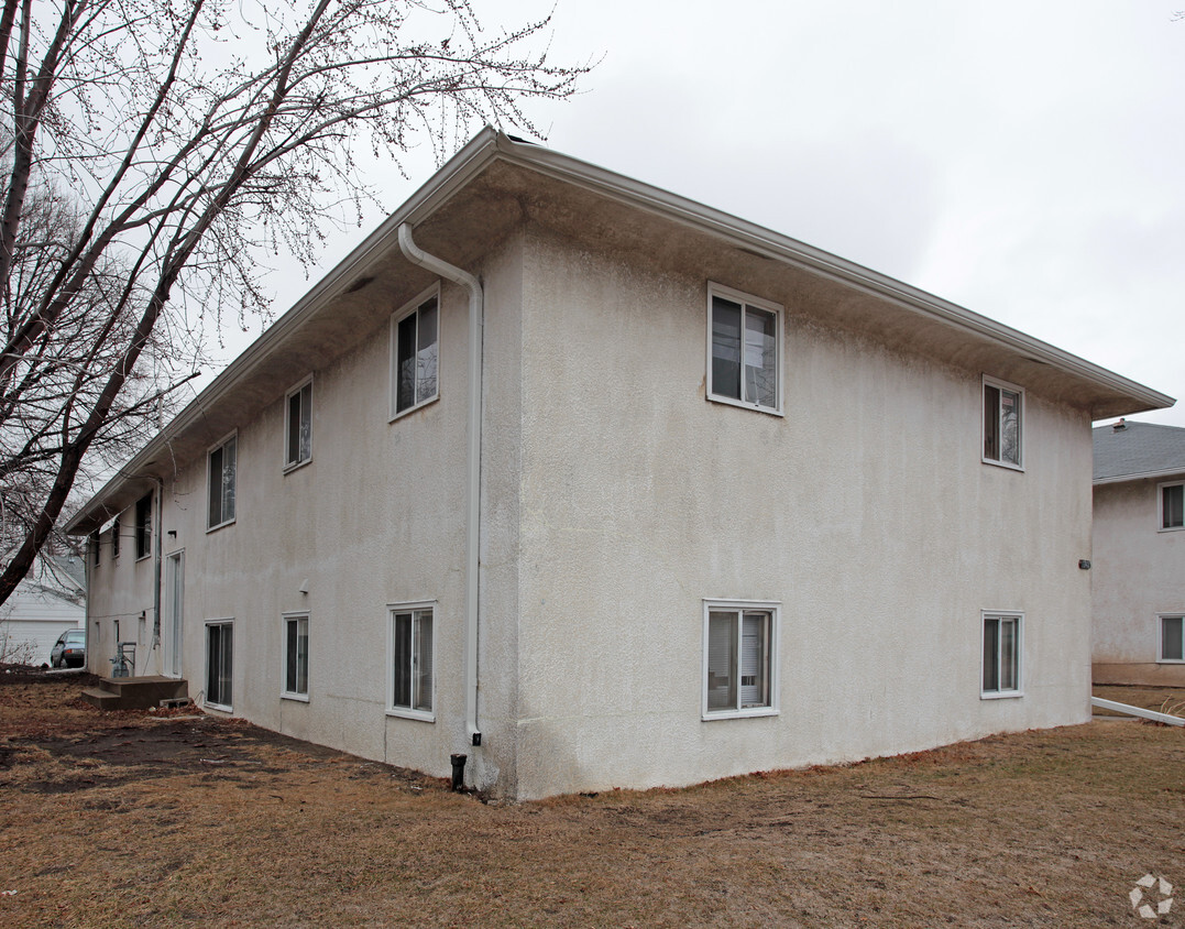Foto del edificio - 1743 Thomas Ave