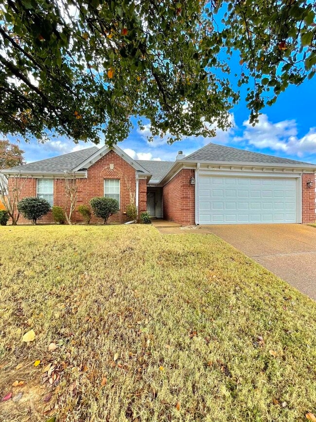 Building Photo - 95 Oakcrest Dr