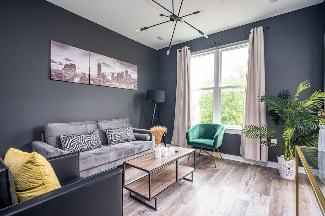 Foto principal - 525 Parkway Dr NE