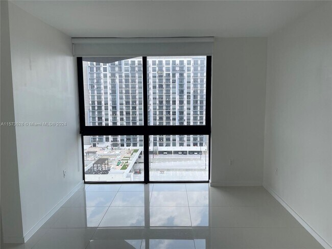 Building Photo - 5300 Paseo Blvd