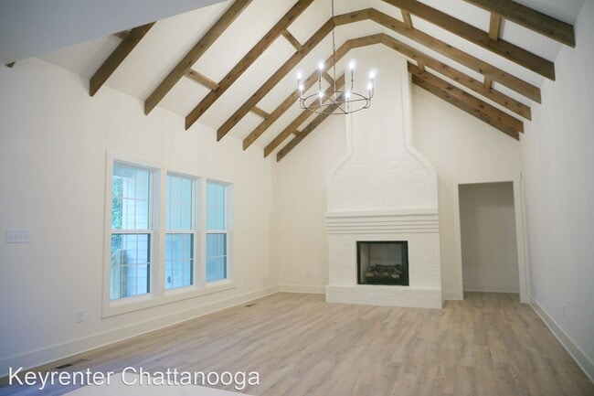 Building Photo - 5 br, 3 bath House - 2648 Wendell Way