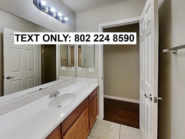 Building Photo - 24535 Skyland Dr