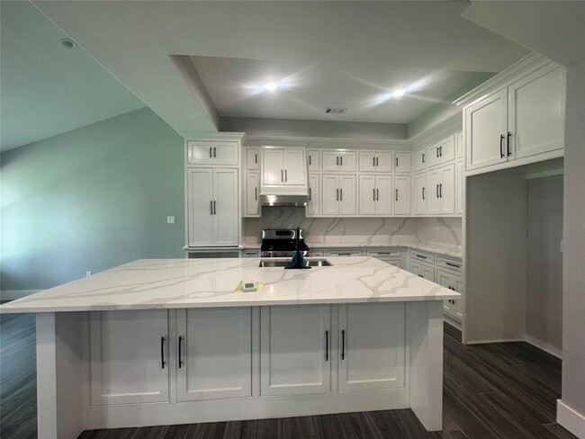 Foto del edificio - 9823 Sagebud Ln