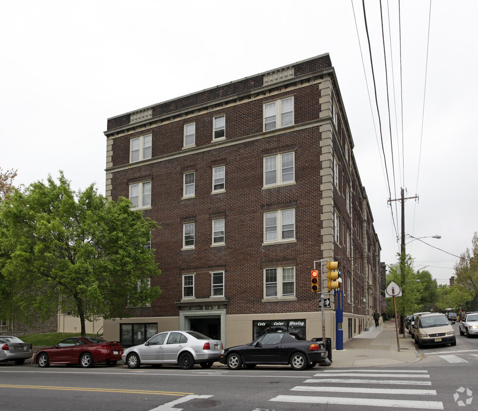 Building Photo - Lexington Apartments