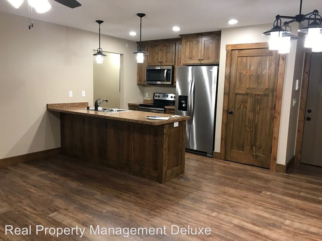 Foto principal - 6212 Wilderness Rd