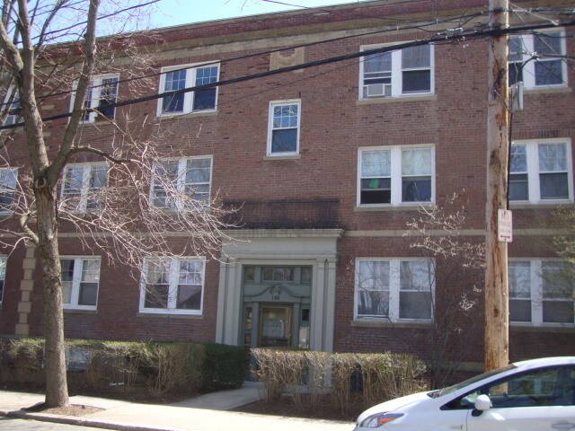 Building Photo - 169 Kent St
