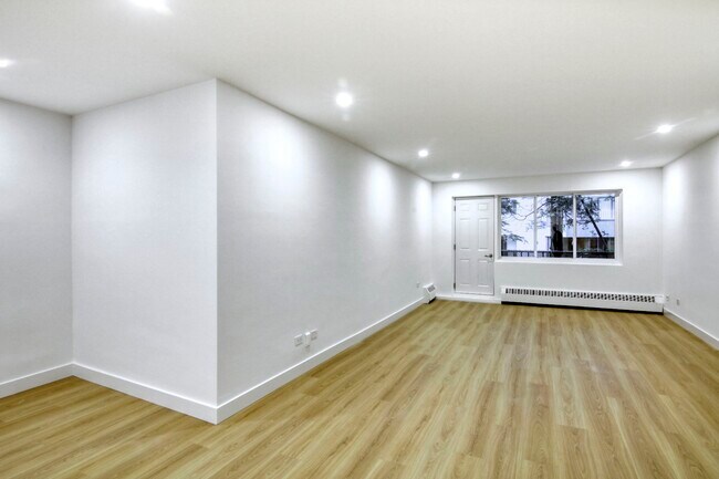Photo du bâtiment - 2400 Av. Van Horne
