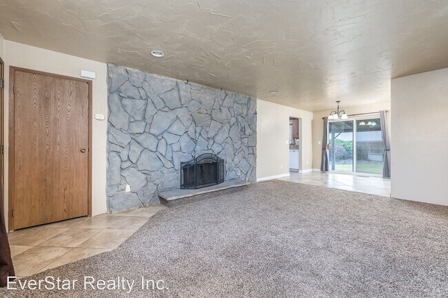 Foto del edificio - 2 br, 1 bath House - 6717 W 1st Ave