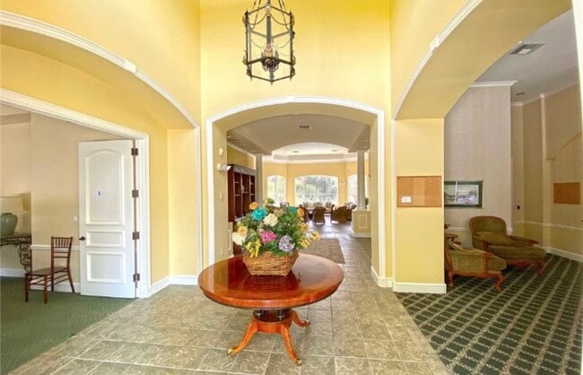 Building Photo - 5080 Fairways Cir