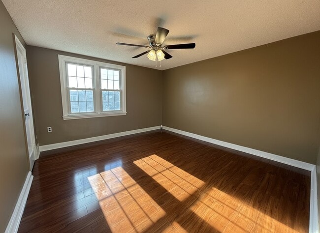 Building Photo - 119 W Madison Ave