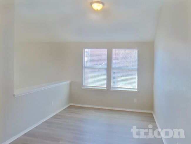 Foto del edificio - 421 Rowdy Dr