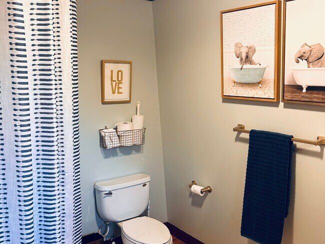 Foto del edificio - 2 Bedroom  2 Bath Lakefront Single Family ...