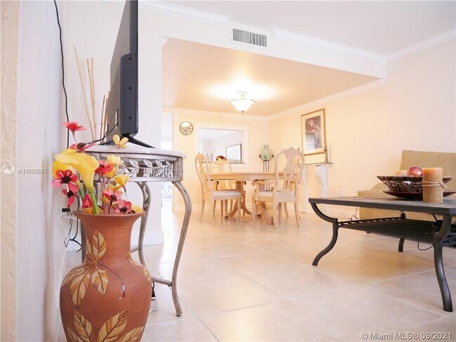 Foto del edificio - 10838 SW 88th St