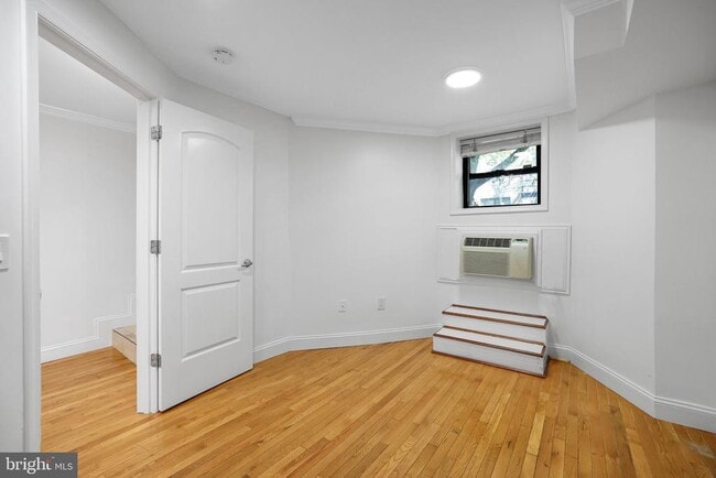 Foto del edificio - 1828 California St NW