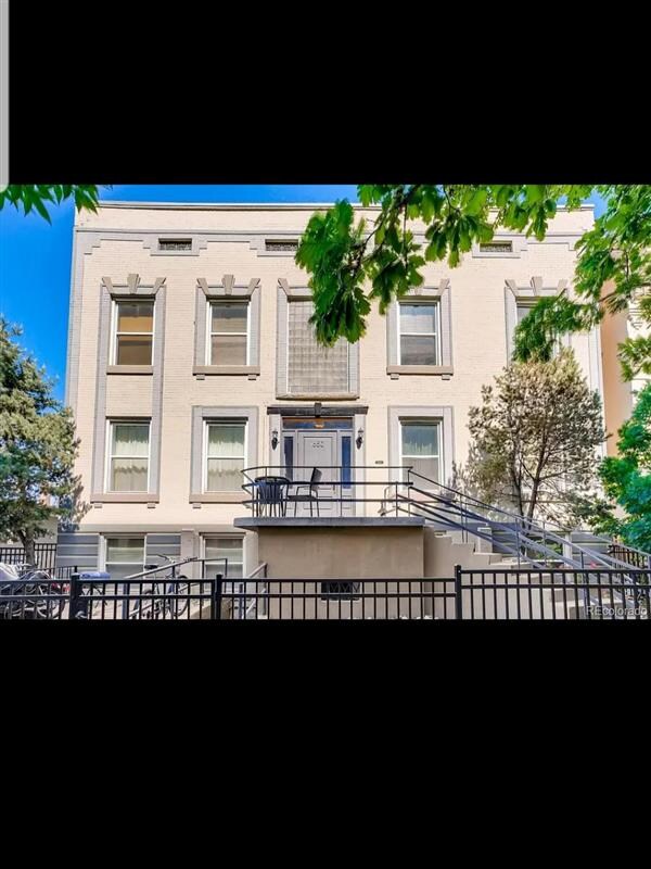 Foto principal - 1650 Pearl St