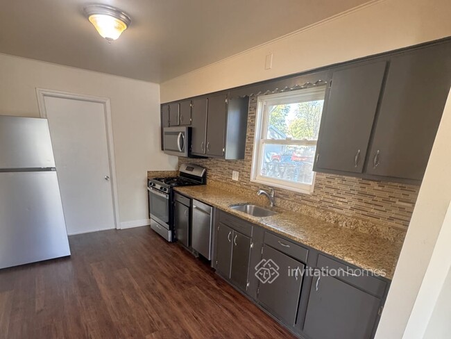 Building Photo - 15564 Gouwens Ln