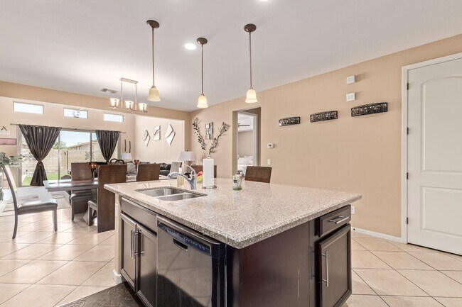 Foto del edificio - 8984 W Seldon Ln