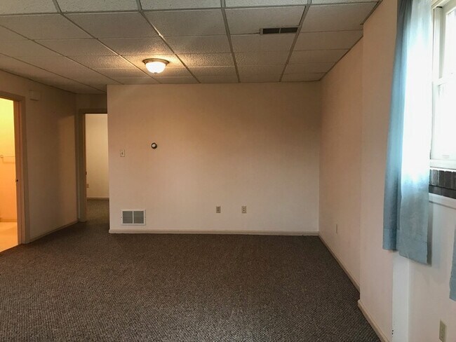 Foto del edificio - 70616 Crescent Rd