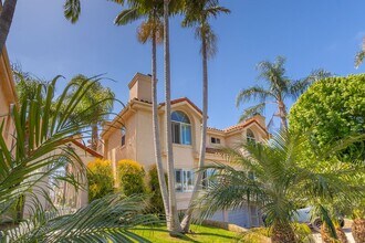 Building Photo - 909 Agate St