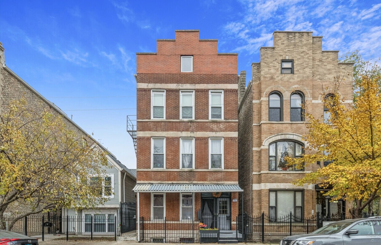 Foto principal - 1743 W 18th Pl