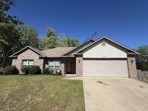 Building Photo - 2008 Dandelion Dr