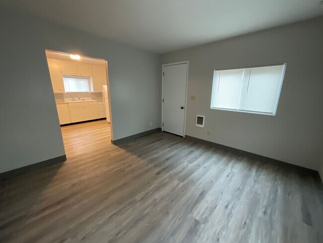 Foto del edificio - 1518 T Ave