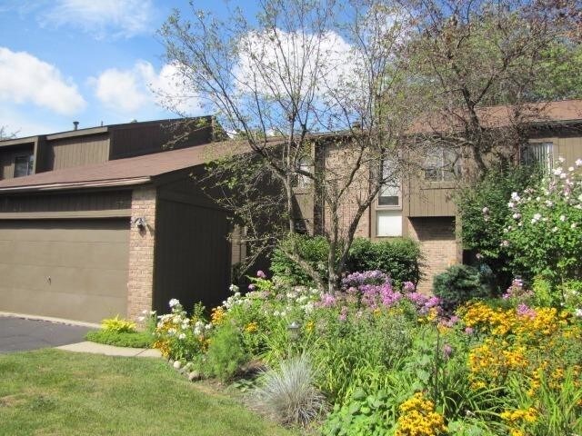 Foto del edificio - 5776 Staghorn Dr