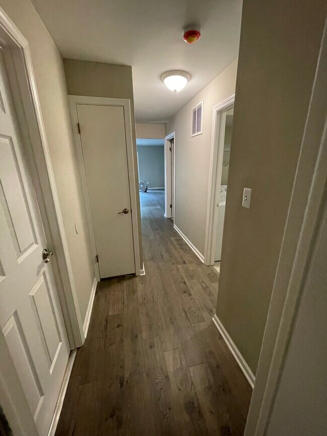 Foto del edificio - Greenwood Condos